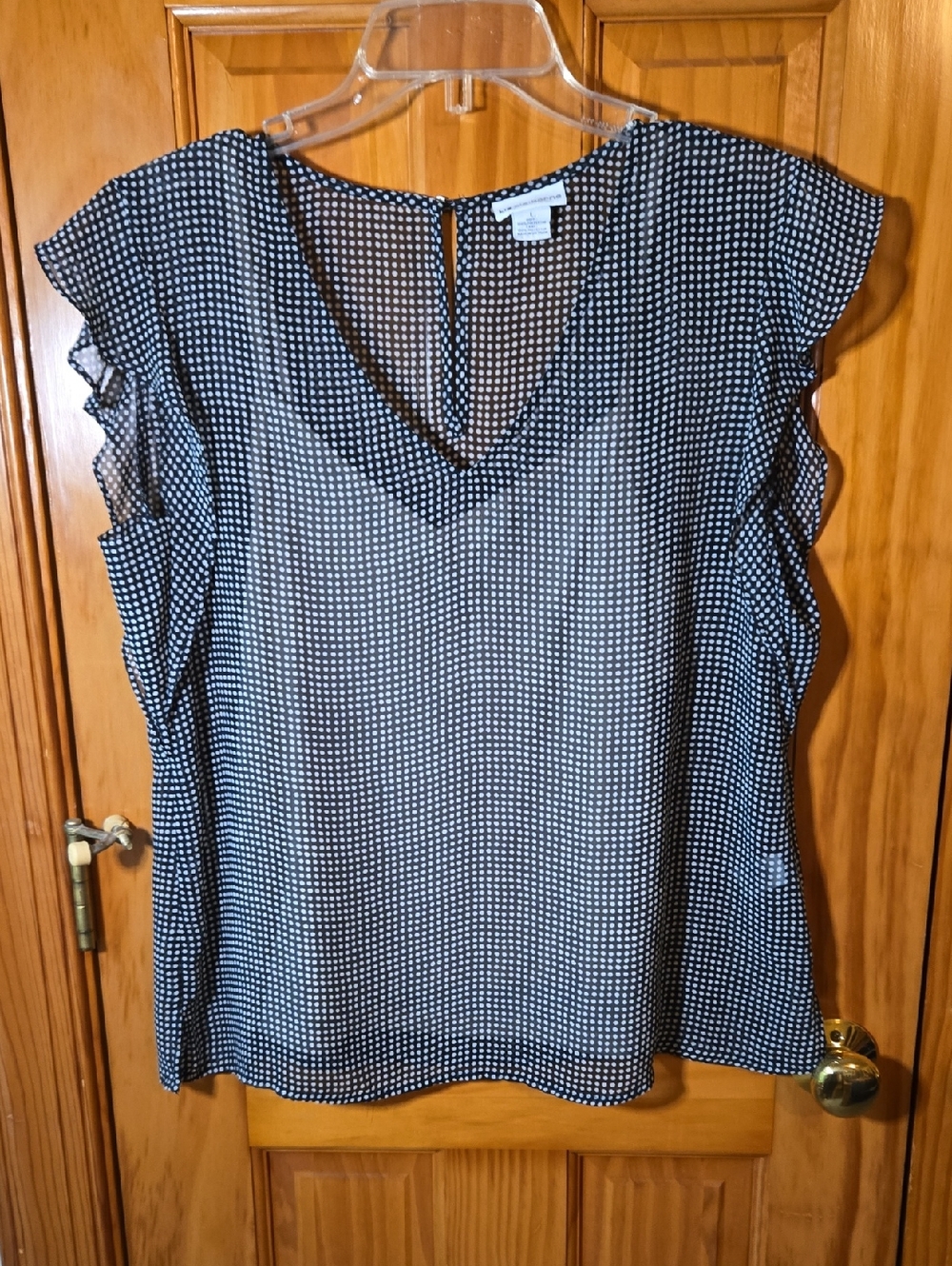 Liz Claiborne Black & White Dot V-Neck Ruffle Sleeve Blouse With Tank.